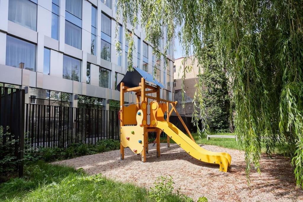 Luxury Apartment In Gedimino Av. Vilnius Exterior photo