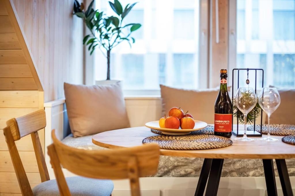 Luxury Apartment In Gedimino Av. Vilnius Exterior photo