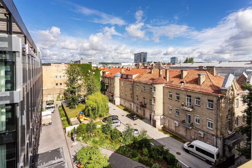 Luxury Apartment In Gedimino Av. Vilnius Exterior photo